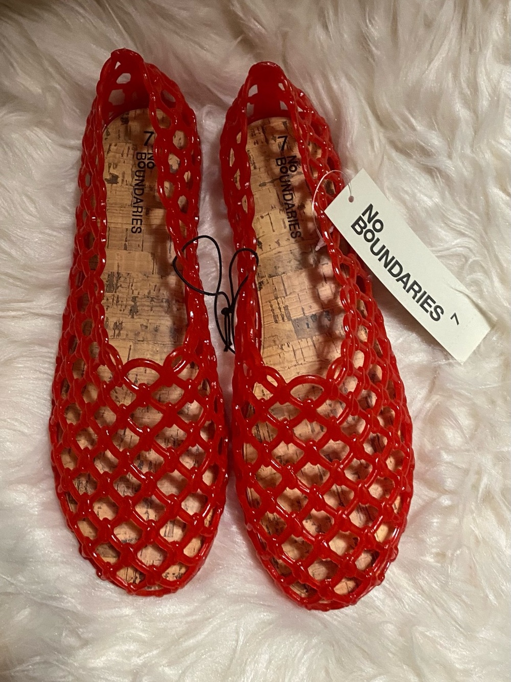 Red jelly flats